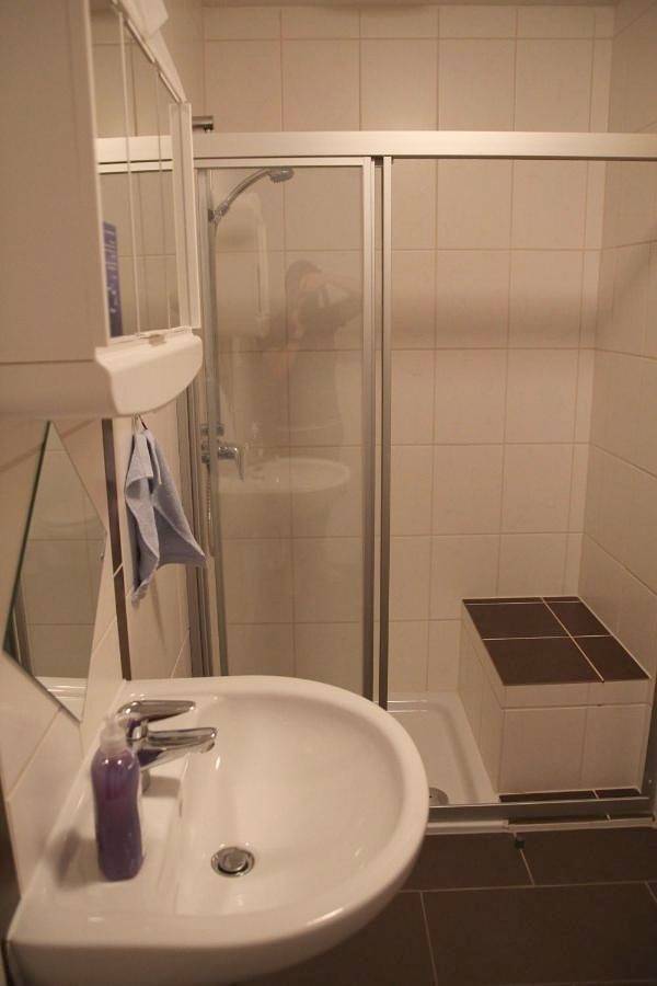 Hotel für 2 Personen, mit Terrasse und Garten sowie Ausblick in Brake - 2