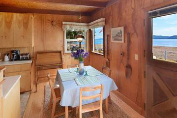 Vacation House for 5 Guests in Puget Sound, Hood Canal, Picture 3