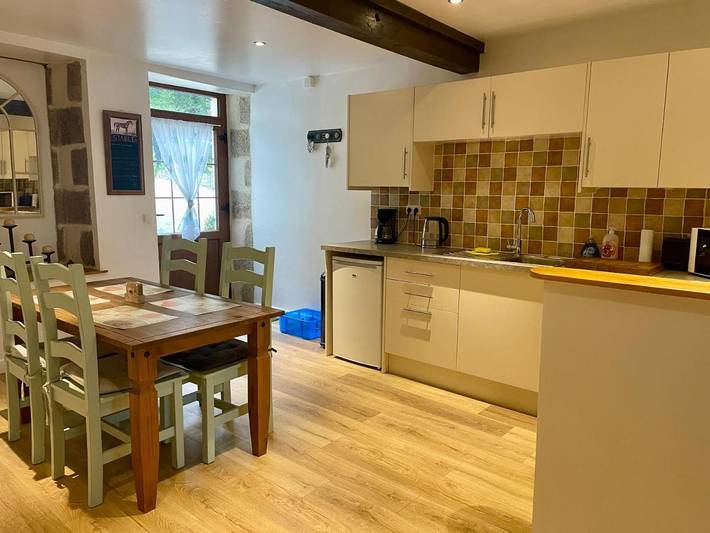 Gîte pour 2 personnes, avec vue et jardin à Pré-en-Pail - 3