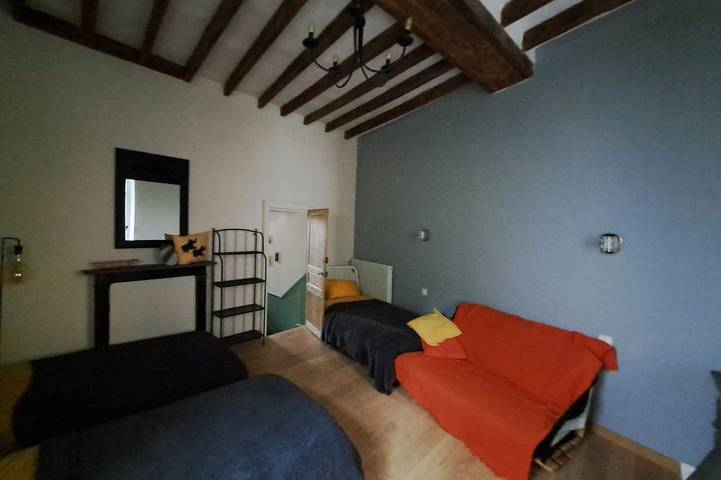 Maison Atypique avec le charme de l'ancien in Segré-en-Anjou-Bleu, Région de Segré