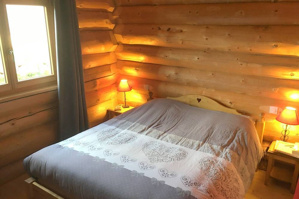 Chalet spacieux et calme - 6 couchages - 4 étoiles - 120m2 in La Pesse, Parc naturel régional du Haut-Jura