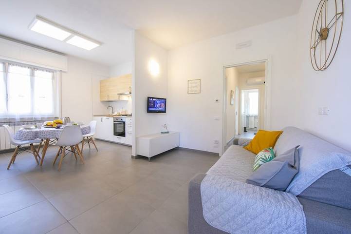 Ferienwohnung für 5 Personen, mit Garten und Terrasse in Marina di Massa