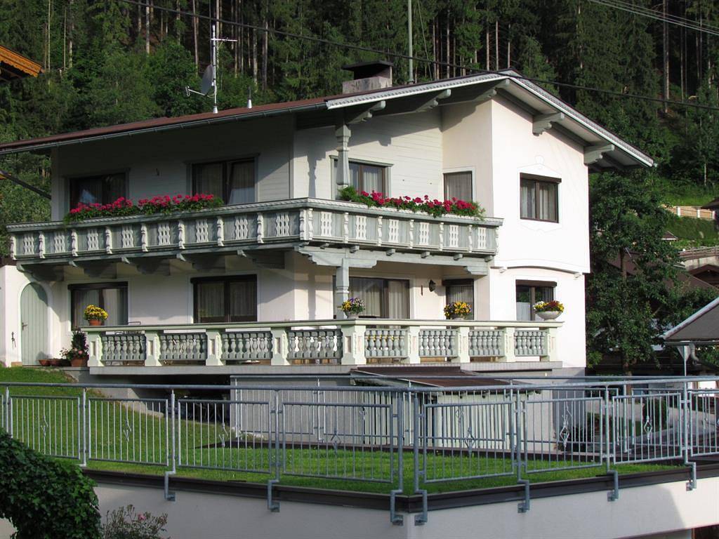 Ganze Ferienwohnung, Binder's Saghaus in Ried im Zillertal, Ski-Optimal Hochzillertal