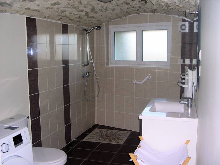 Gîte pour 2 personnes, avec jardin ainsi que piscine et terrasse dans la Drôme - 4