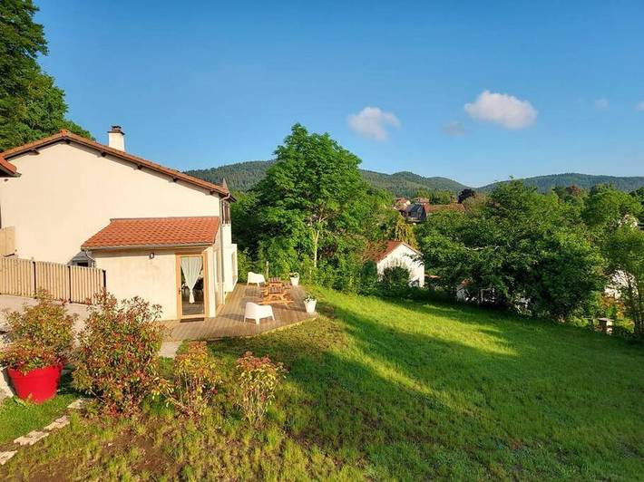 Appartement de vacances pour 6 personnes, avec Terrasse ainsi que Jardin et Vue