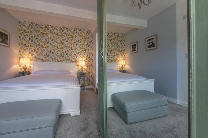B&b for 2 people, with Garden and View in Canterbury