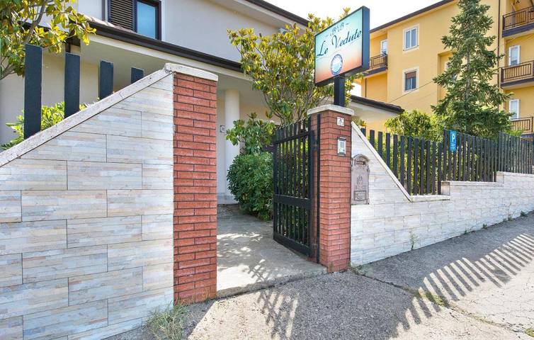 B&b per 3 persone, con panorama e giardino in Rende