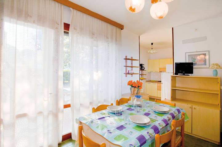 Freistehende Villa mit großem, umzäunten Garten in Bibione, San Michele al Tagliamento