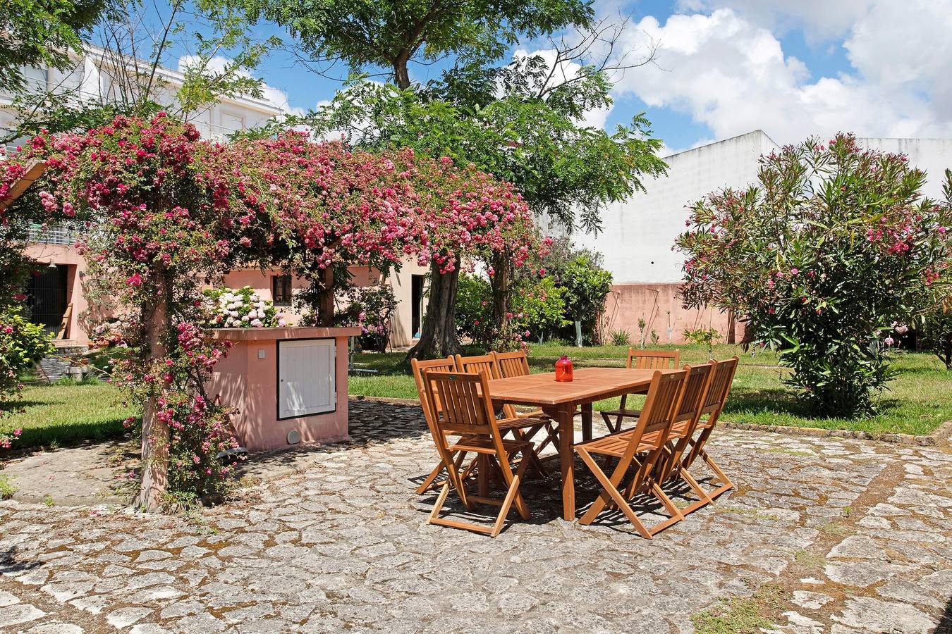 Casa de férias 'Casa Alfeizerão' familiar com Jardim & Wi-Fi in Alfeizerão, Leiria distrito
