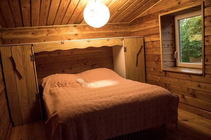 Gîte pour 10 personnes, avec piscine ainsi que jardin et jacuzzi, animaux acceptés à Brassac - 3