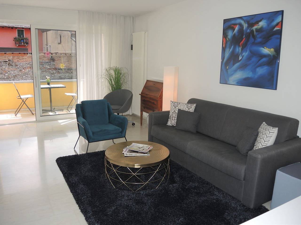 Ganze Wohnung, Moderne, klimatisierte Wohnung in der Altstadt, ideal für alle Städteliebhaber in Locarno, Tessiner Alpen