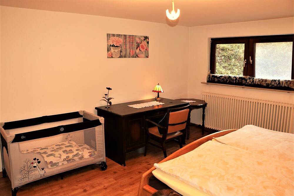 Ganze Wohnung, Close to the center and fun for children. Apartment with 86m² in Müllheim, Südschwarzwald