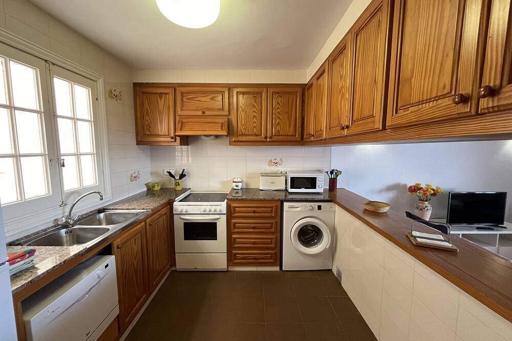 Entire apartment, First line of sea in Fornells in Fornells, Es Mercadal
