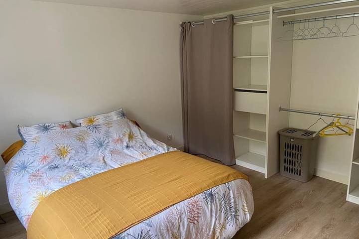 Gîte pour 6 personnes, avec terrasse et jardin à L'Houmeau - 4