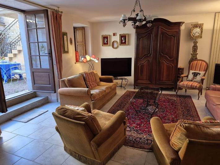 Location de vacances pour 5 personnes, avec jardin à Puycelsi - 3