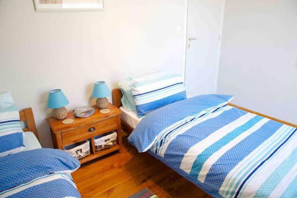 Maison Anis, 3 Bedrooms, Sleeps 6 - Great views of Mount Canigou! in Marquixanes, Région de Prades