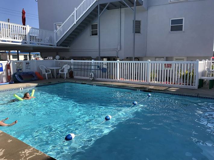 Vacation rental for 4 people, with balcony and pool in Wildwood Crest
