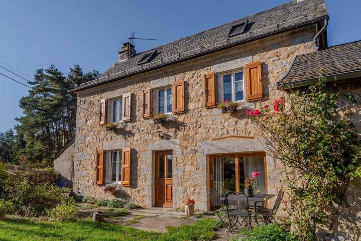 Gîte pour 6 personnes, avec jardin et vue