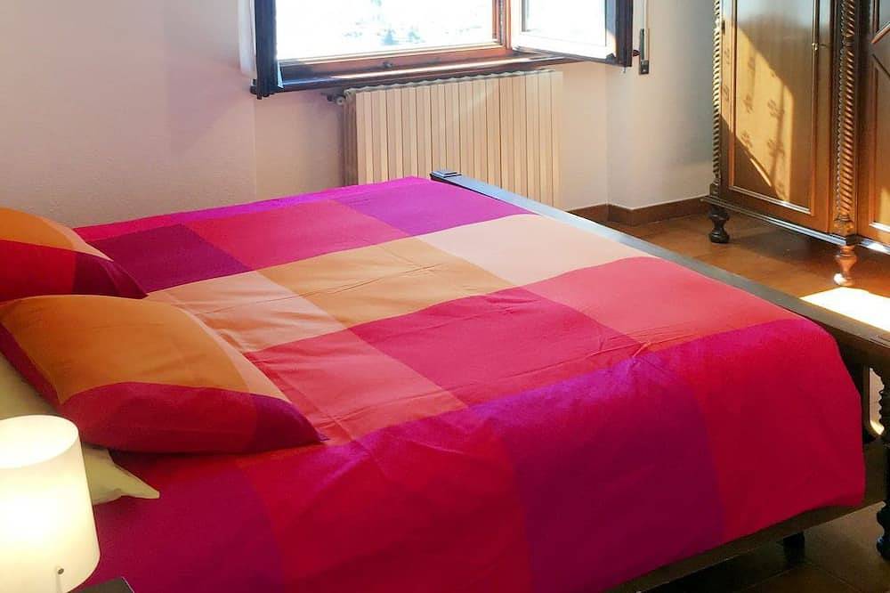 Ganze Wohnung, Ferienwohnung Nicole in Molzano (Corrido), Corrido