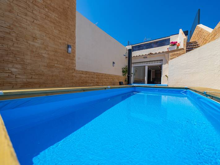 Casa de huéspedes para 7 personas, con terraza en Provincia de Barcelona - 2