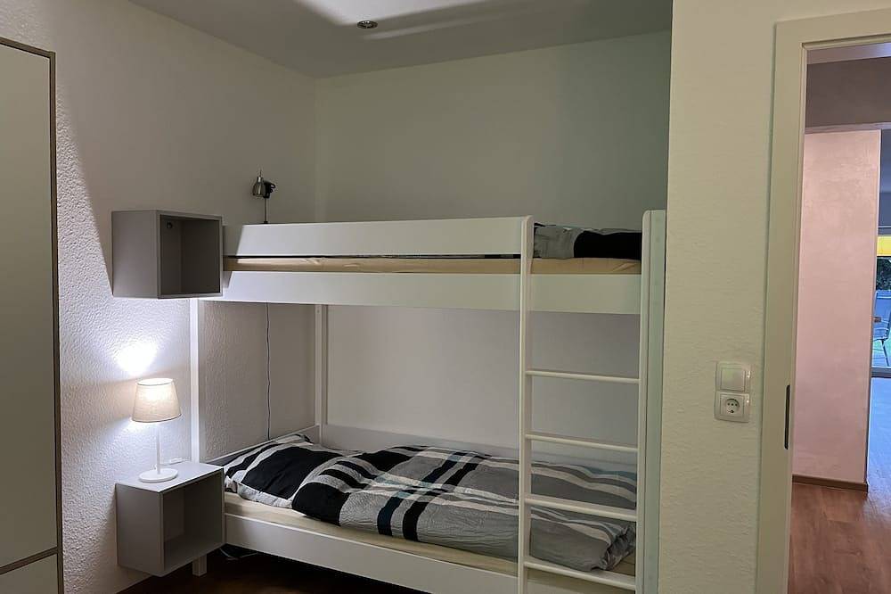 Ganze Wohnung, Ferienwohnung in Emsdeichnähe in Emden, Nordseeküste