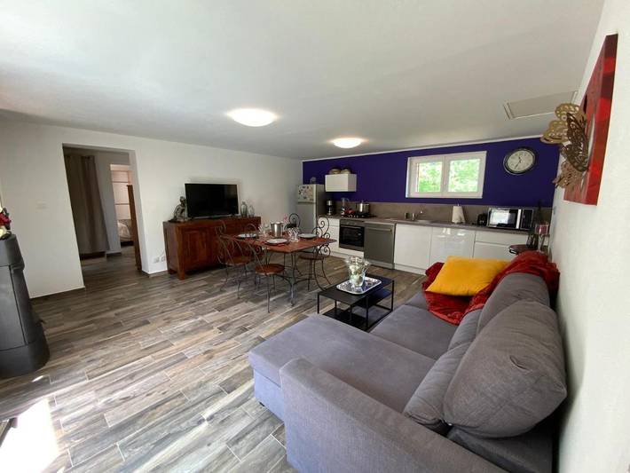 Location de vacances pour 5 personnes, avec vue ainsi que jardin et piscine, animaux acceptés à Carlucet - 3