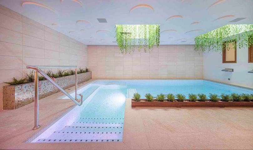 Aparthotel para 2 personas, con vistas además de piscina y jardín - 1
