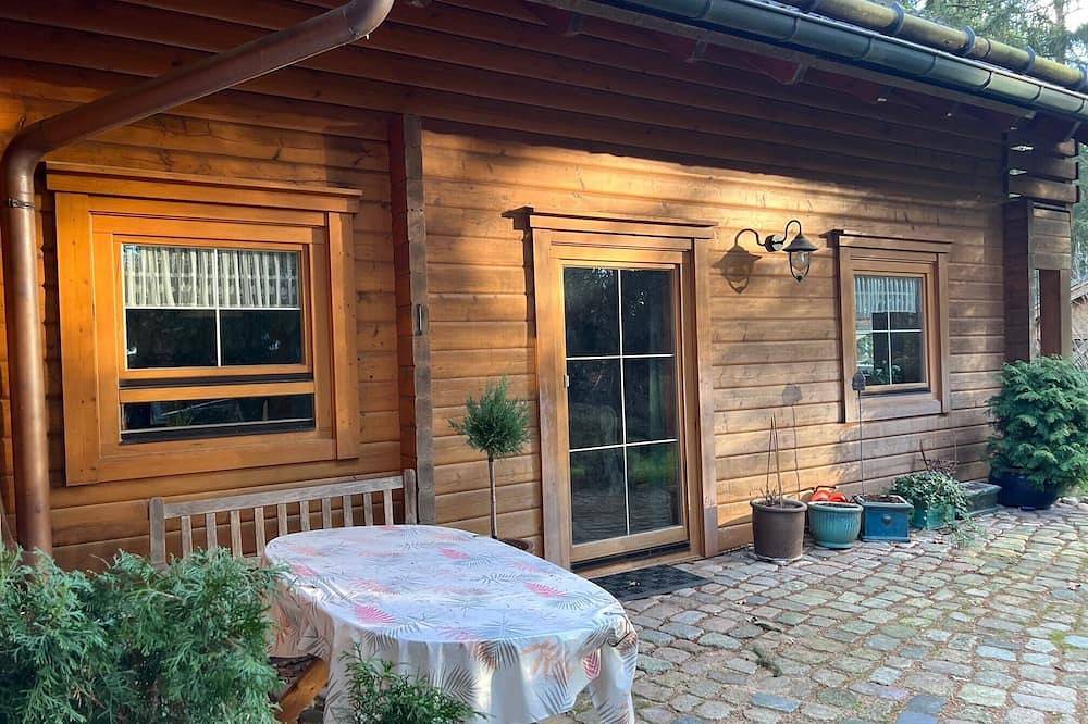 Ganze Wohnung, Ferienwohnung im Holzhaus, 5-10 Min. vom schönen Wandlitzsee entfernt in Stolzenhagen, Wandlitz