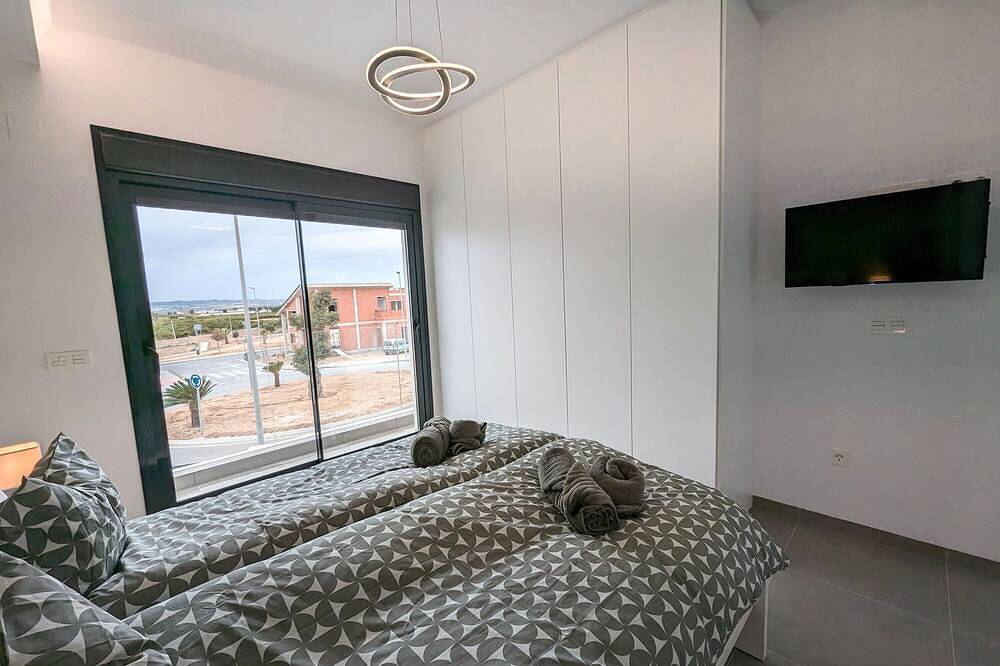 Casa Vacacional 'R-40-B Villa Moderna Con Piscina Privada, Wi-Fi y Aire Acondicionado' in Los Montesinos, Costa Blanca