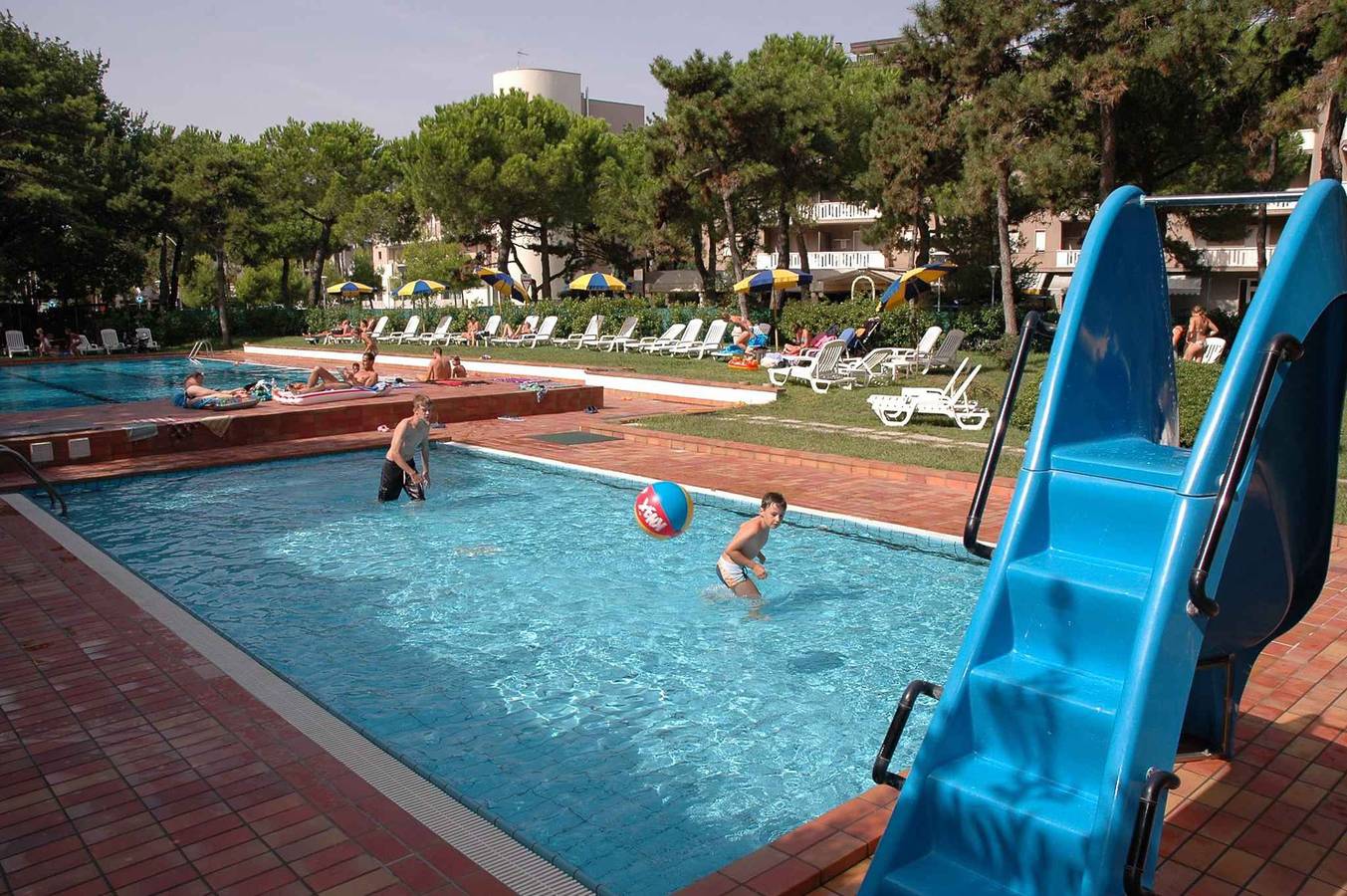 Entire vacation apartment, Holiday apartment with dishwasher and Wifi in Lignano Sabbiadoro, Udine Province