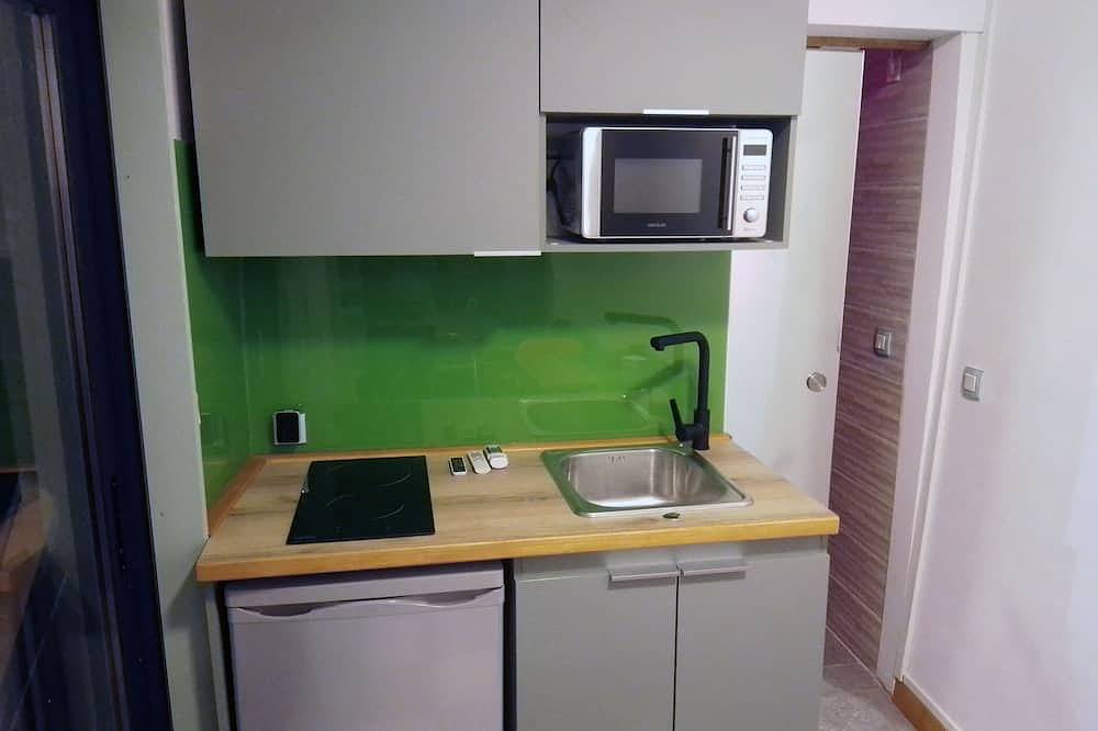 Maison en Centre Ville, Avec Jardin, 6 Personnes, Métro, Tram, bus in Villejuif, Valle del Marne