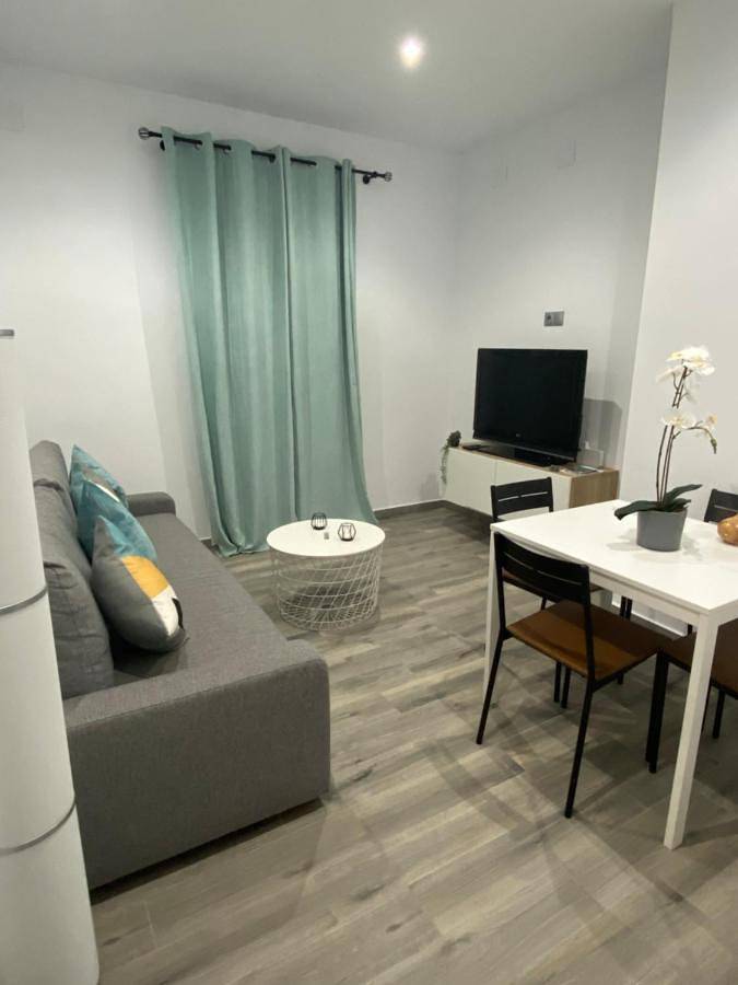 Apartamento de vacaciones para 5 personas, con vistas y terraza - 1