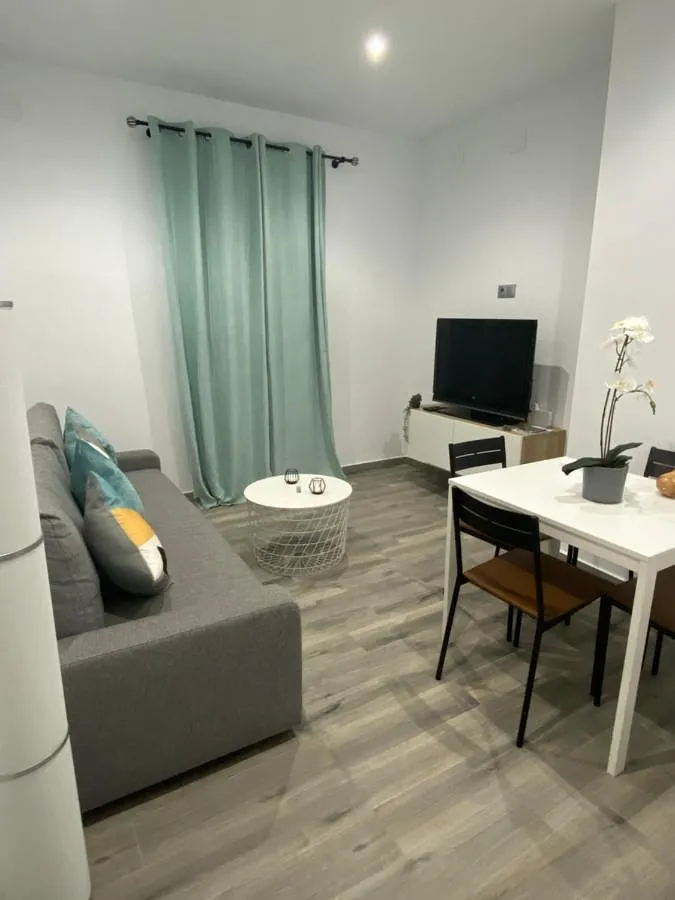 Apartamento de vacaciones para 5 personas, con terraza y vistas - 1