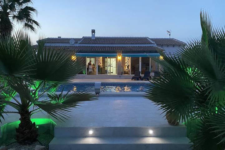 Chalet para 8 personas, con jacuzzi y jardín, Se admiten mascotas - 1