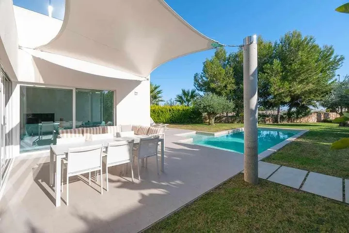 Chalet para 7 personas, con piscina y vistas además de terraza y jardín - 1
