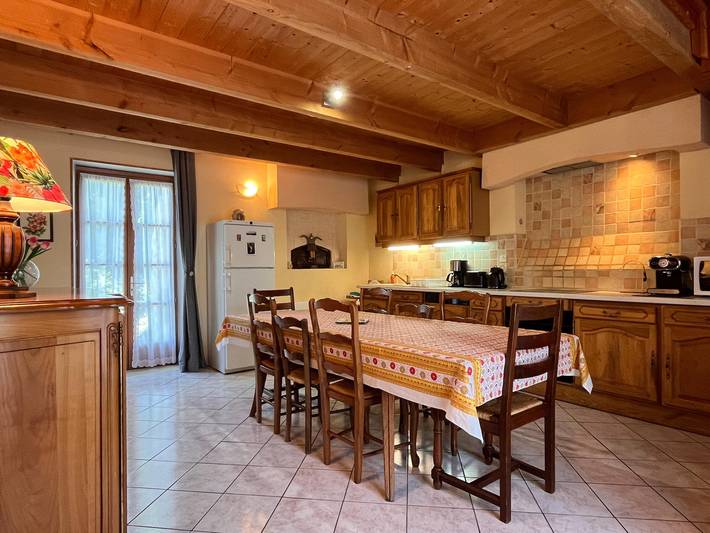 Morvan-Haus mit Garten, Haustiere erlaubt, Poolzugang in Villapourçon, Naturpark Morvan