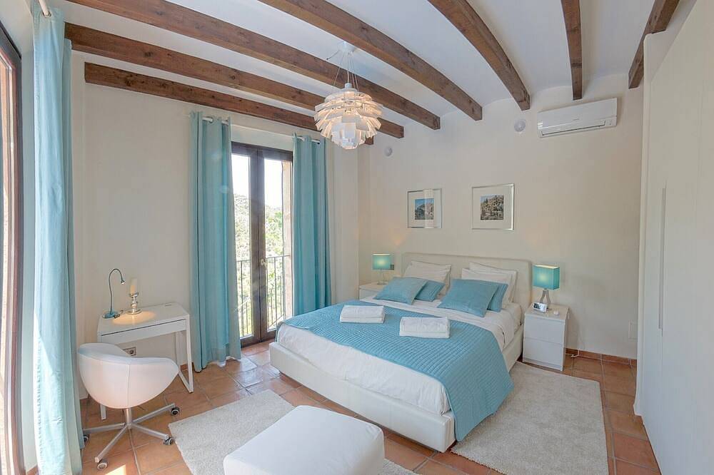 Delightful Mallorca Villa | Sol De Verano | 4 Bedrooms in Deià, Mallorca Westen