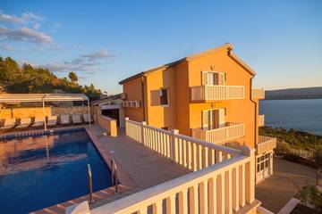 Dom Wakacyjny dla 18 osoby w Omiš, Żupania splicko-dalmatyńska, Zdjęcie 4