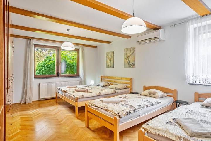Gîte pour 2 personnes, avec jardin ainsi que vue et sauna à Bled - 4