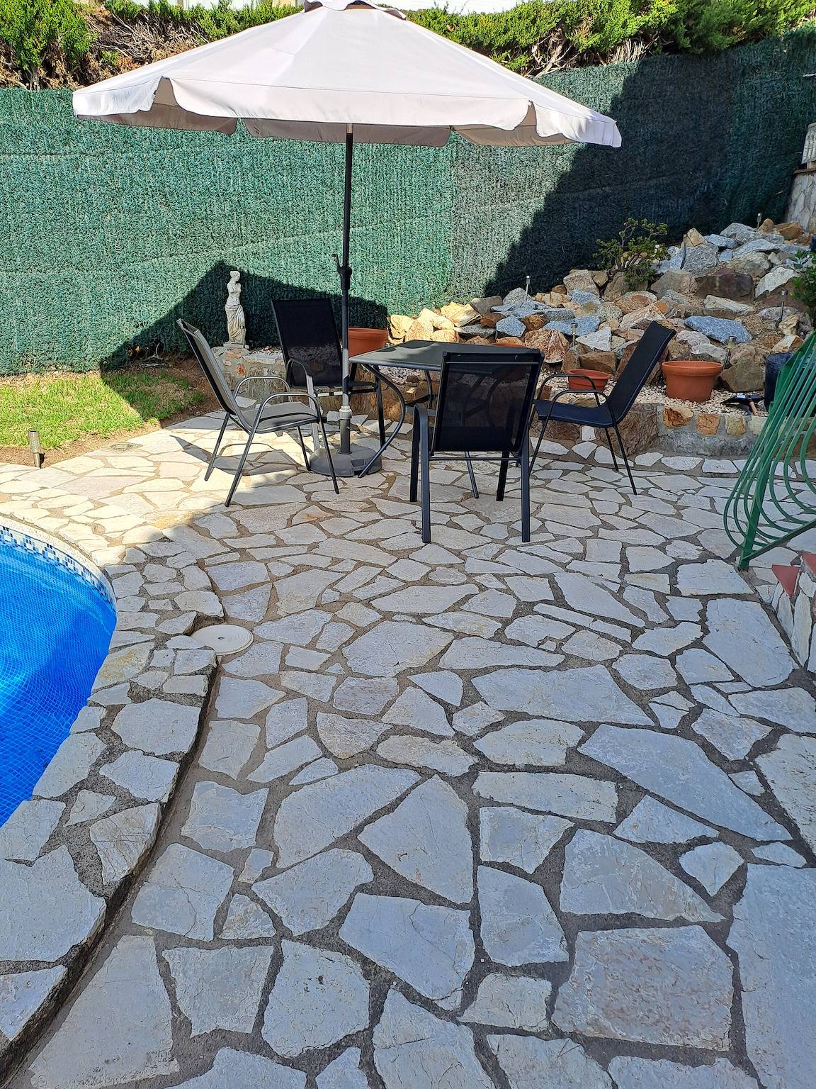 Villa 'Girasol' with Private Pool, Private Terrace and Wi-Fi in Mas Pere, Calonge