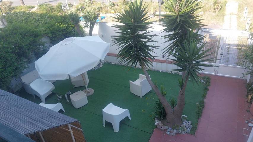 Gîte pour 9 personnes, avec jardin à Reggio de Calabre - 4
