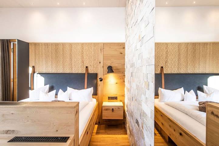 Ferienhaus für 2 Personen, mit Balkon und Garten sowie Pool und Sauna in Au
