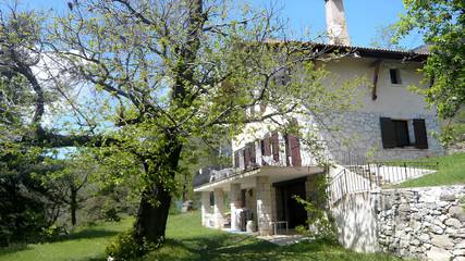 Studio pour 2 personnes, avec jardin, animaux acceptés dans les Alpes maritimes