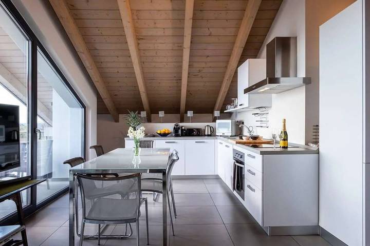 Entire apartment, Maggiore Lake apartment in Lesa, Lago Maggiore (Piemonte)