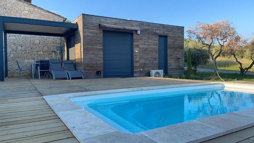 Location de vacances pour 4 personnes, avec vue sur le lac et piscine ainsi que jardin et vue à Oraison - 2