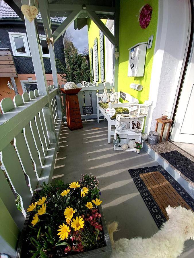 Ferienwohnung für 7 Personen, mit Balkon und Whirlpool sowie Terrasse und Garten