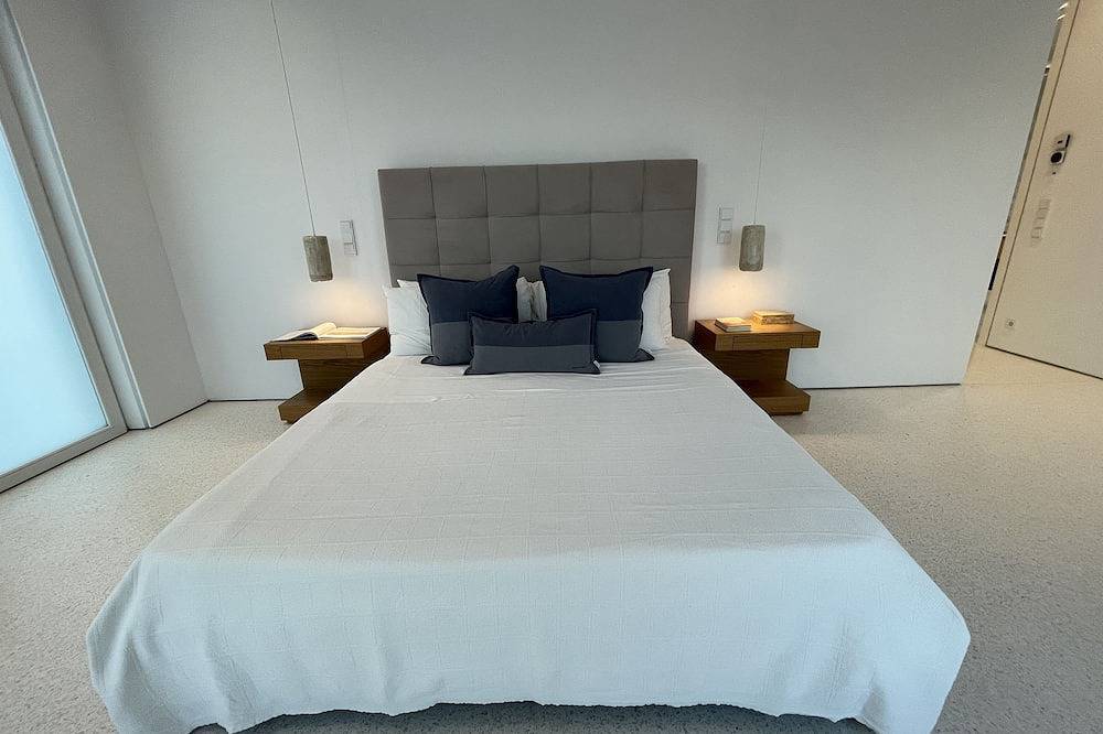 Luxurious Antiparos Villa with Infinity Pool and Stunning Sea and Sunset views in Paros Regional Unit