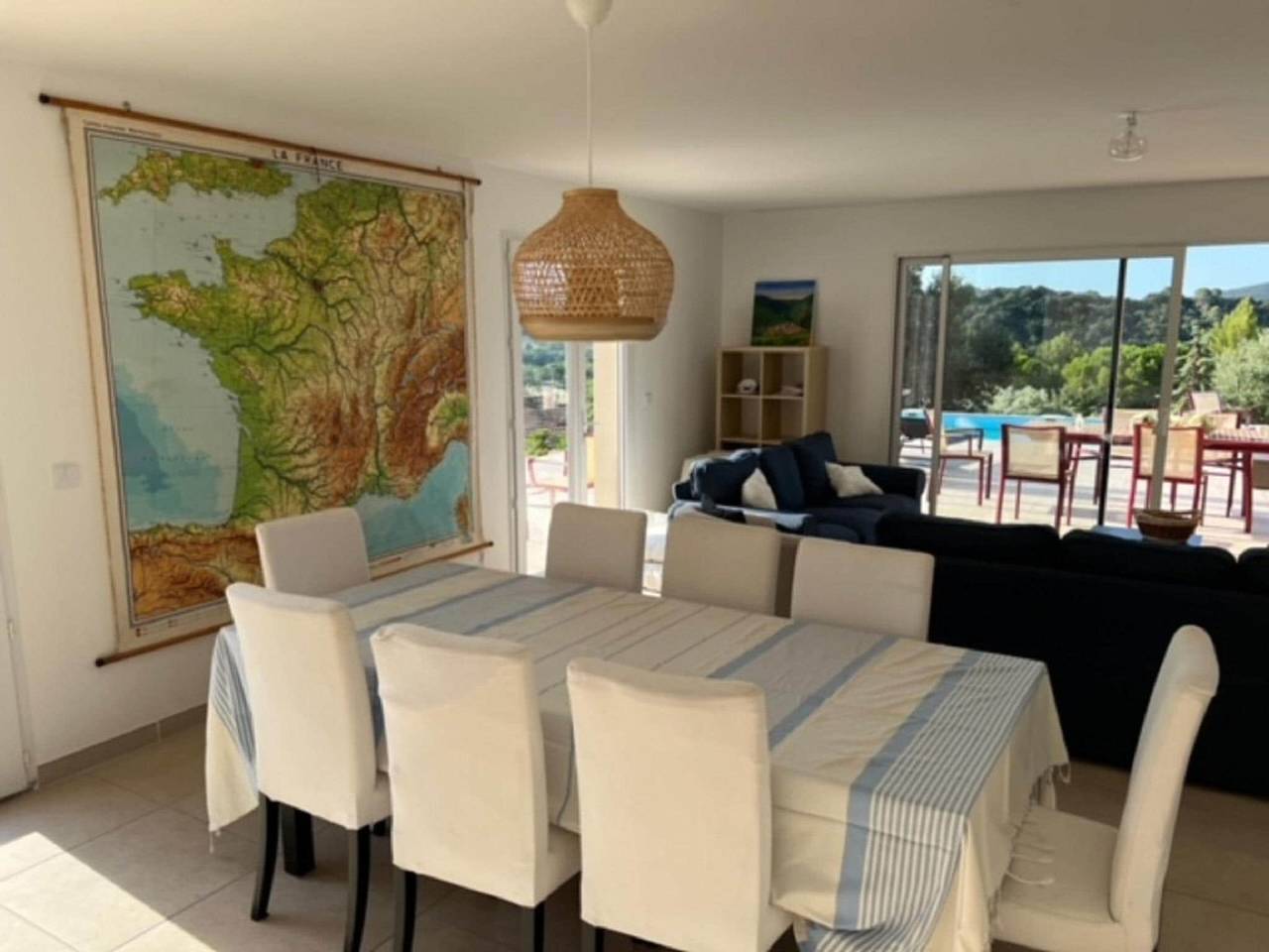 Villa l'Esquirol with view and pool in Roquebrun, Béziers region