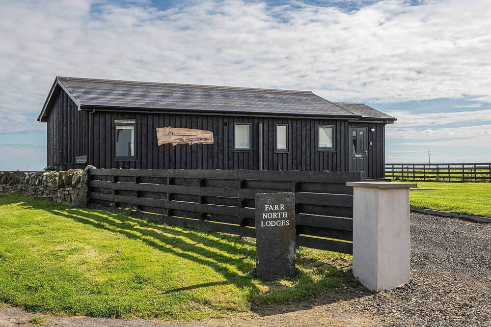 Farr North Lodge 1 By The Sea in Wick, Highlands