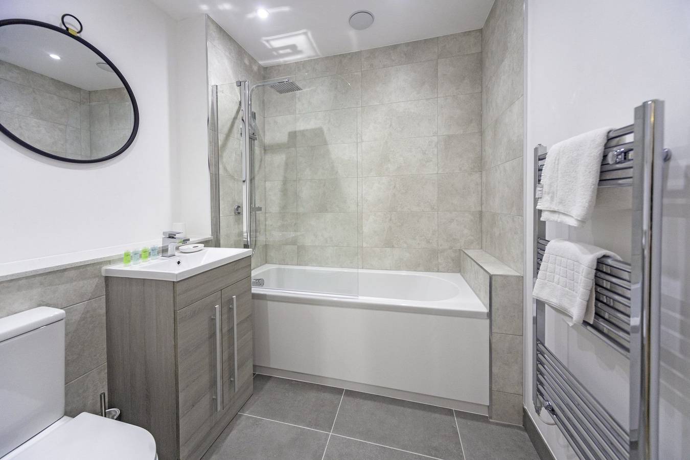 Entire apartment, Stunning 2 Bedroom Apartment in Central Ashford in Ashford, Ashford region